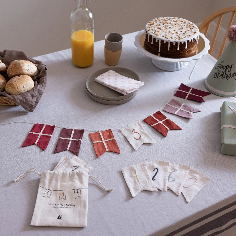 Fødselsdags flagranke tal 0-9 økologisk bomuld