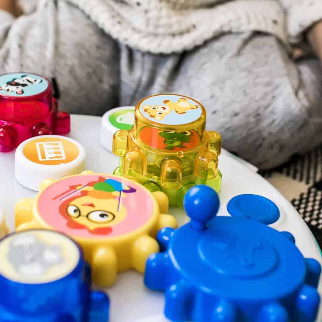 Aktivitetsbord m. musik