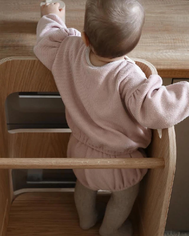 Curve Lab Læringstårn - Birketræsfinér med en overflade afslutning i egetræ