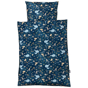 Junior sengelinned - dess. 1220 mellemblå havliv