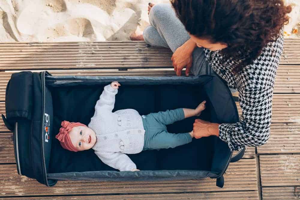 Bizzi Growin RucPOD® Pusletaske og rejseseng - Chelsea Black