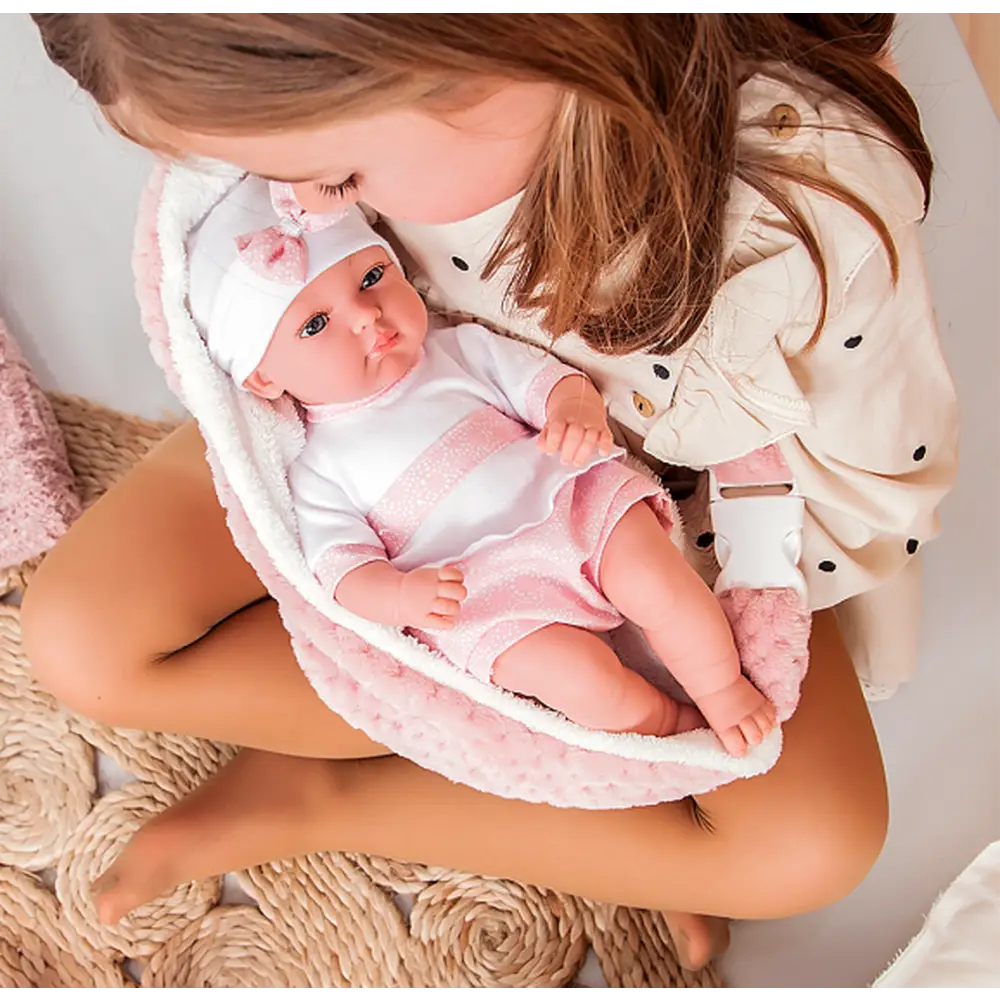 Arias Dukke Elegance Erea 33 cm. m. lyd