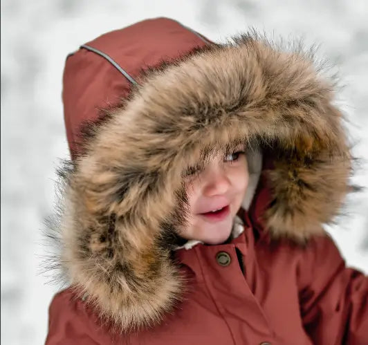Dette skal du være opmærksom på når dit barn skal ud i kulden
