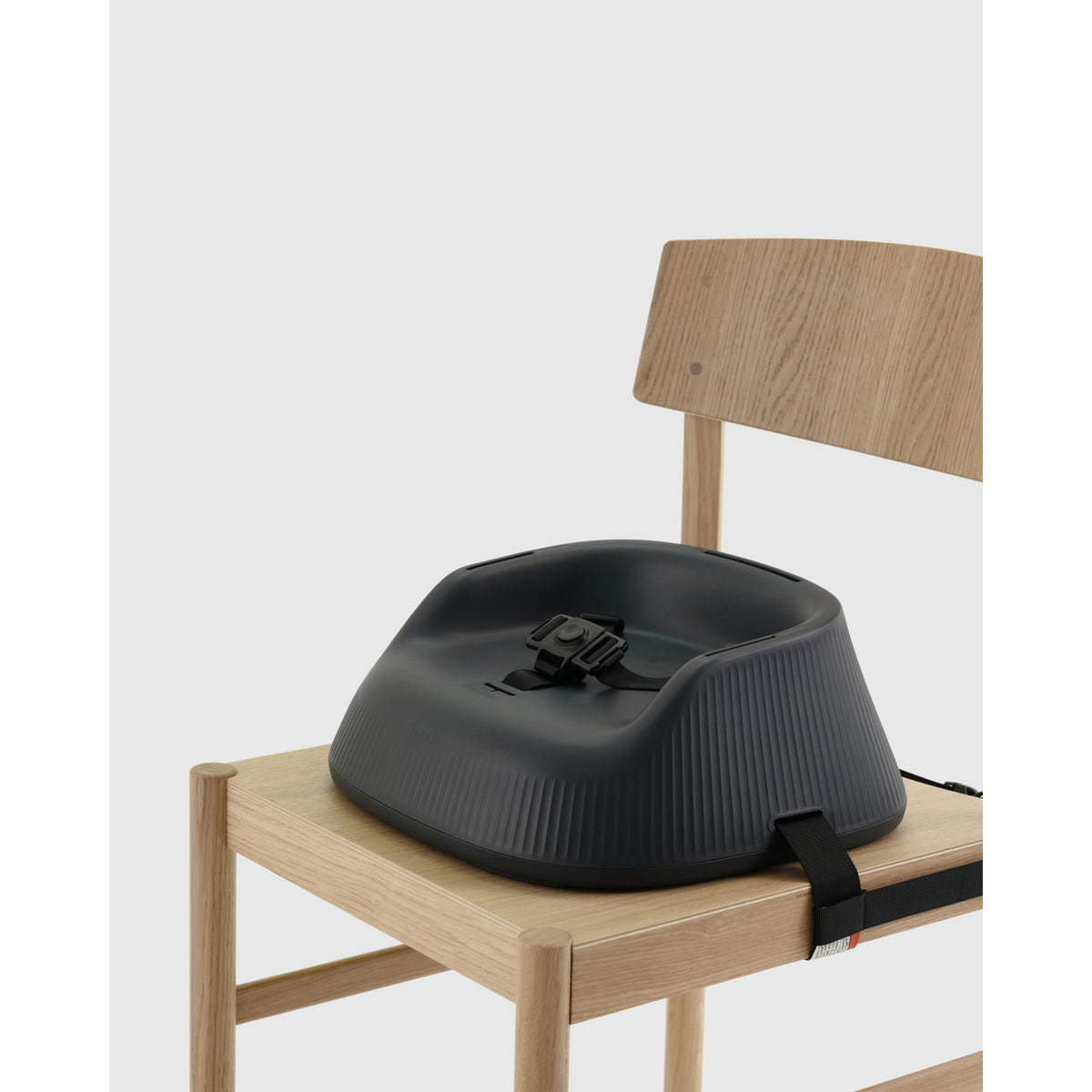 Hannie Transportabel højstol - Charcoal Black