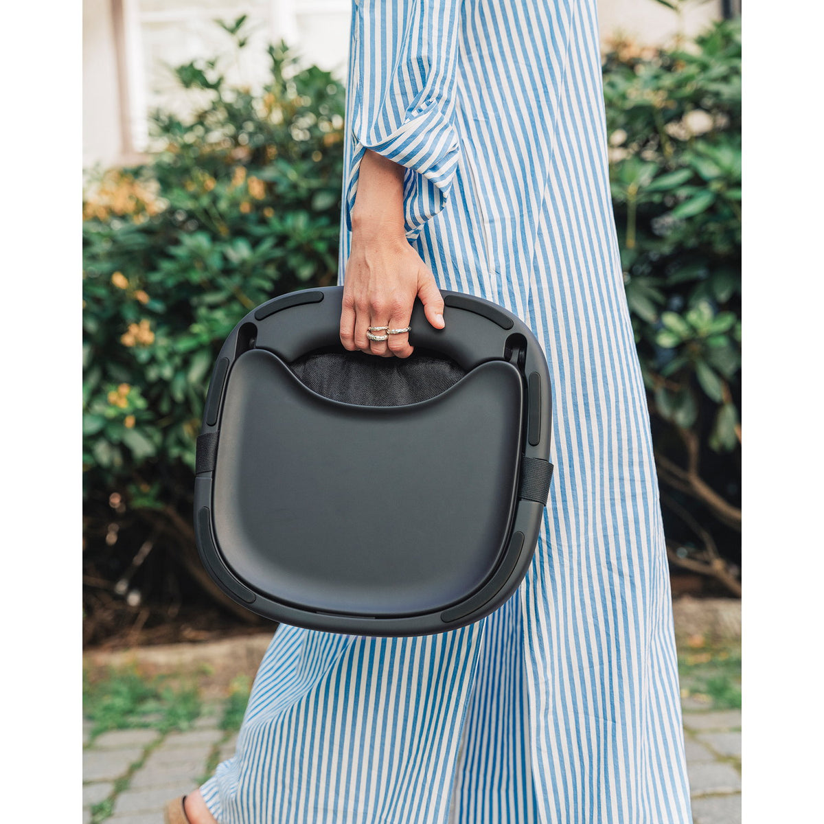 Hannie Transportabel højstol - Charcoal Black