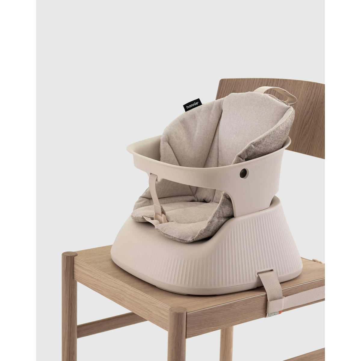Hannie Transportabel højstol - White Sand