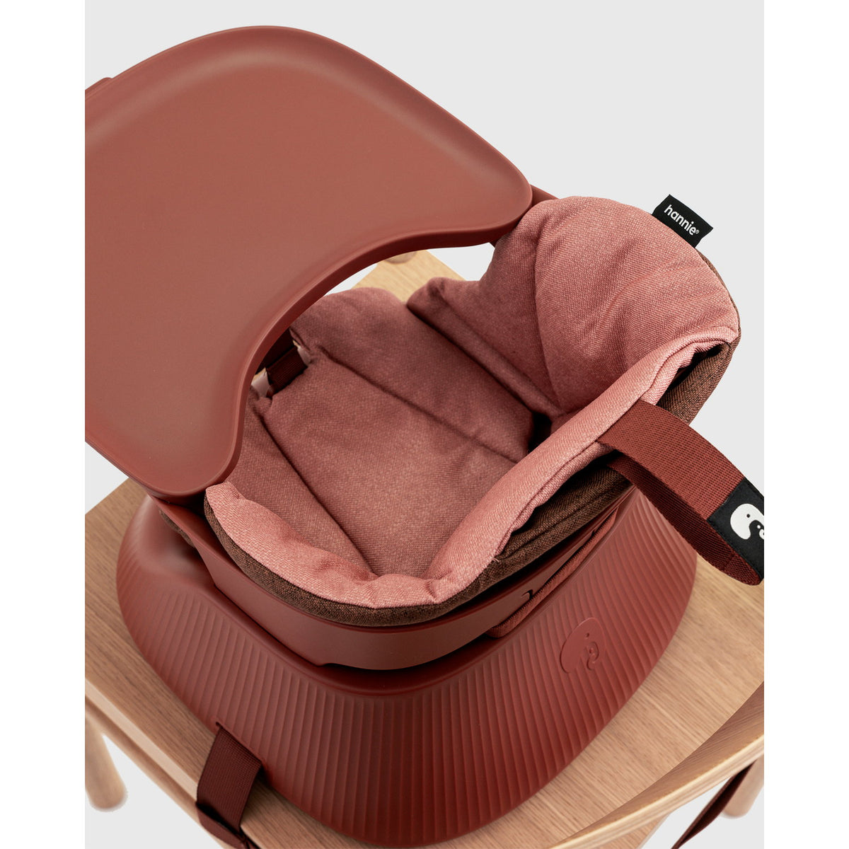 Hannie Transportabel højstol - Mahogany Red