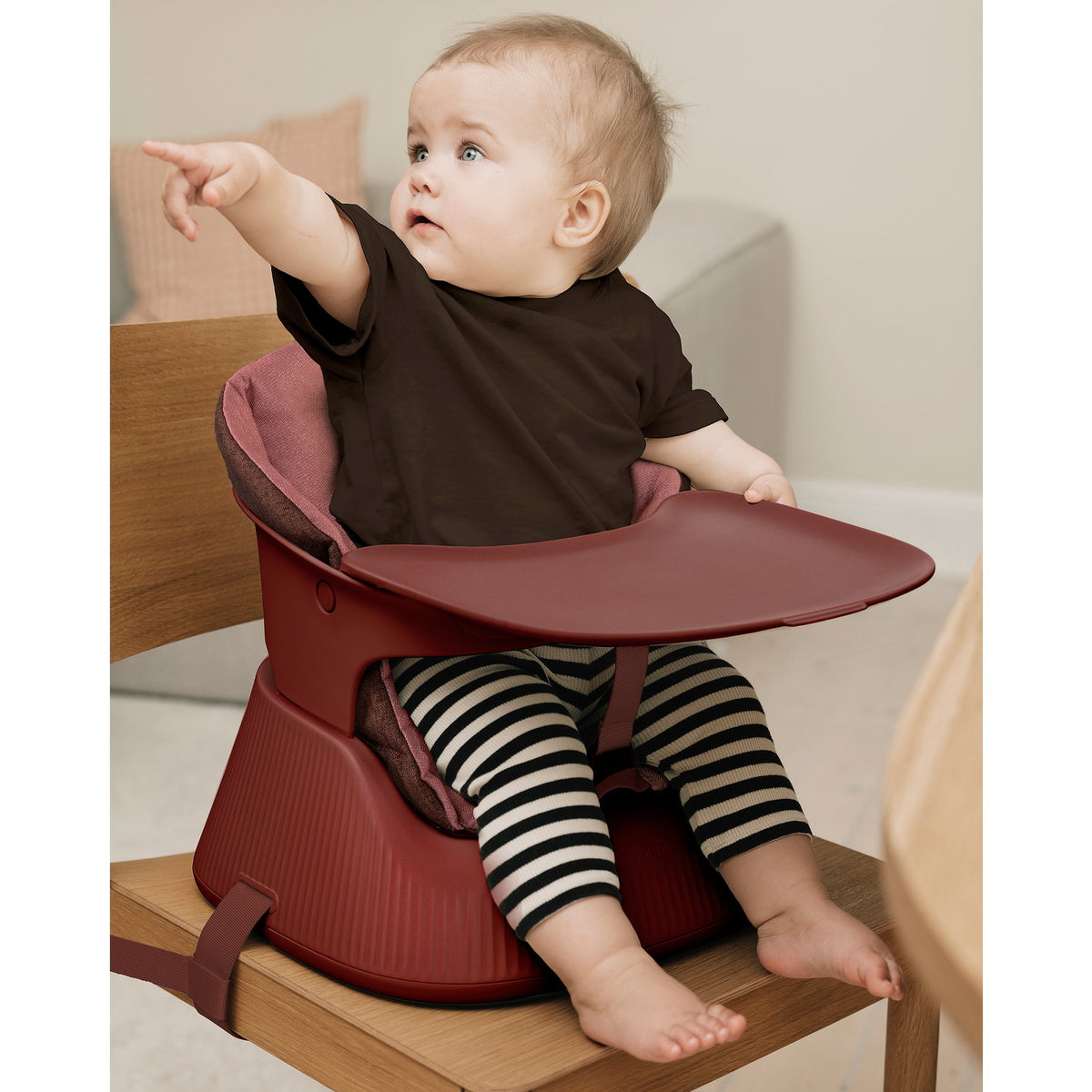 Hannie Transportabel højstol - Mahogany Red