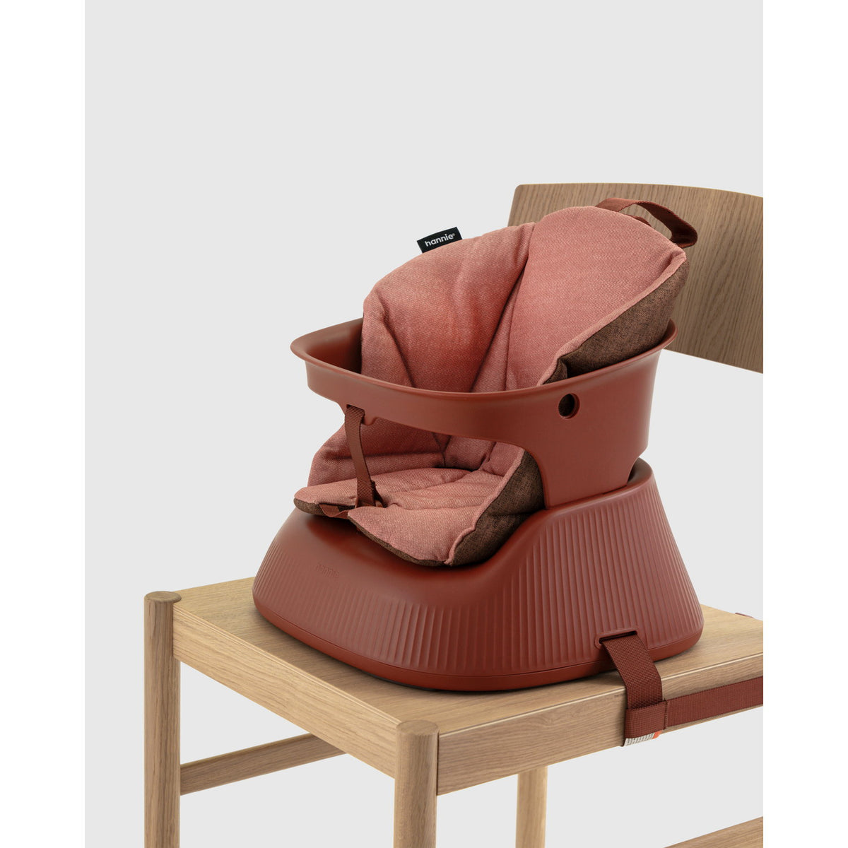 Hannie Transportabel højstol - Mahogany Red