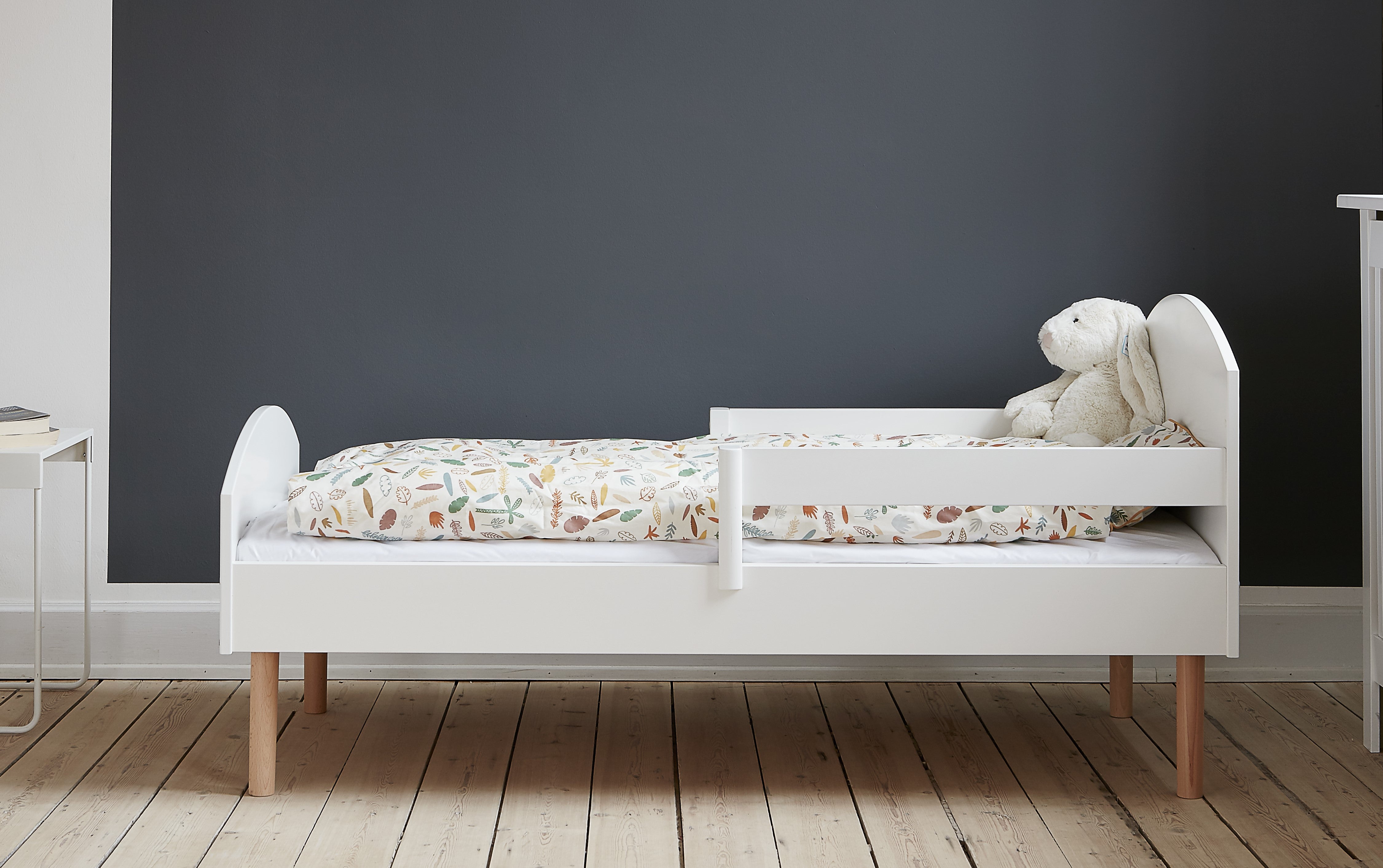 Manis-H Retro seng med 2 sengeheste og lamelbund 70*160 cm flere farver