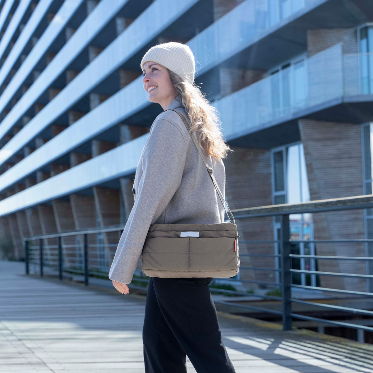 Done by Deer Barnevognsorganiser - Taupe
