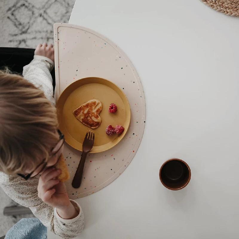 Mushie Rund Tallerken Mustard 2pcs