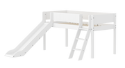 FLEXA WHITE Halvhøj seng 120 cm med rutchebane, skrå stige og grooves sengehest 90x200 cm - Hvid