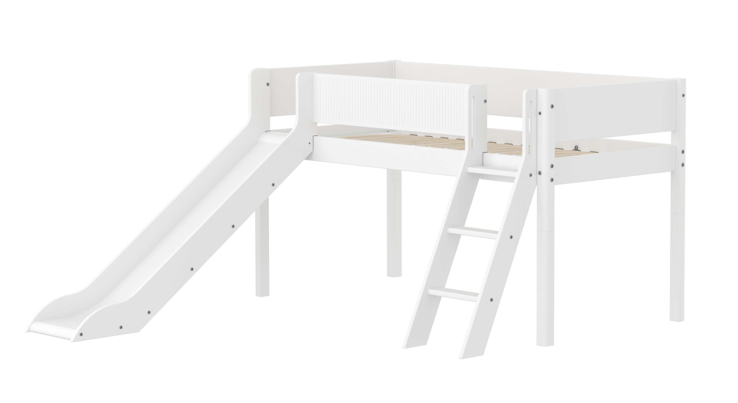 FLEXA WHITE Halvhøj seng 120 cm med rutchebane, skrå stige og grooves sengehest 90x200 cm - Hvid