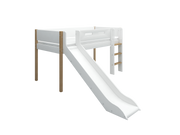 FLEXA NOR Halvhøj seng 120 cm med rutchebane, stige og cut out sengehest 90x200 cm - Hvid/eg