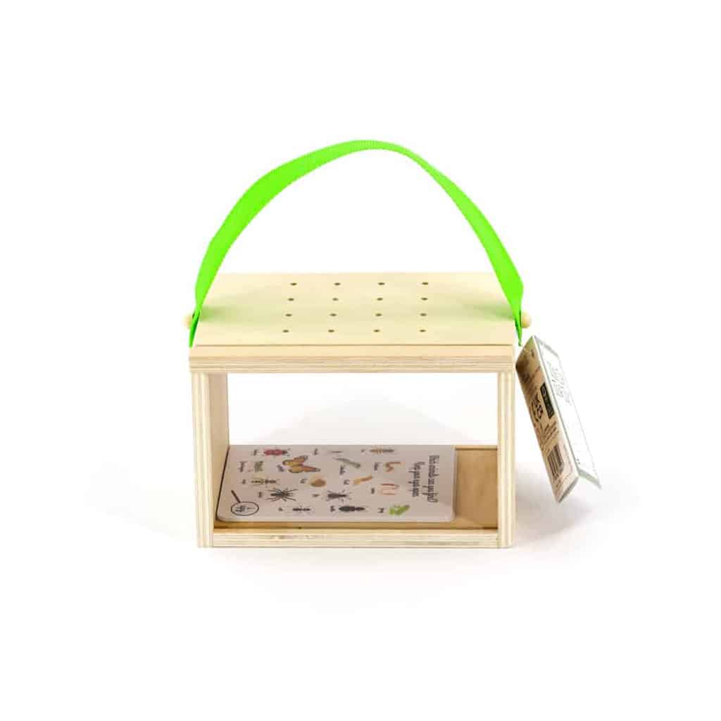 MAMAMEMO INSEKTHUS I TRÆ MED KORT