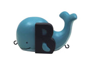 Kids By Friis B bogstav med blåhval til navnetog