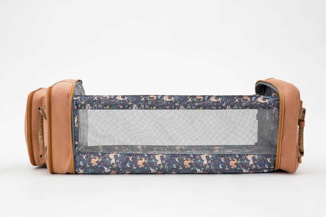 Bizzi Growin RucPOD® Pusletaske og rejseseng - Vegan Leather - Porcini