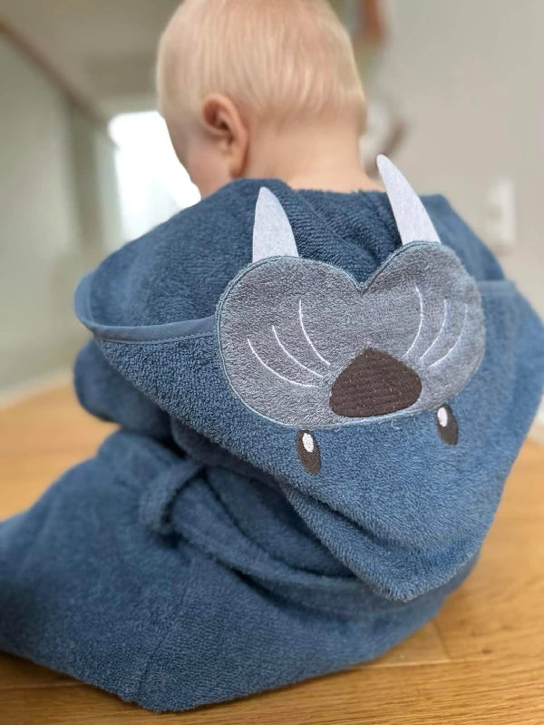 NM Badekåbe mellem blå m/ hvalros på hætten str. 1 år