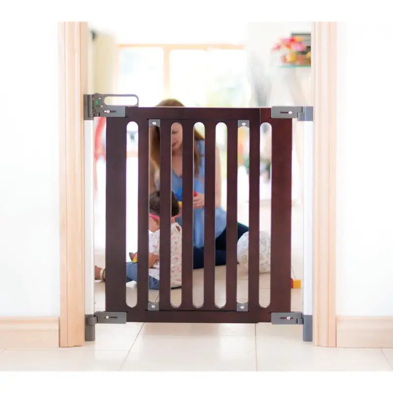 Safe & Care - Skruemonteret sikkerhedsgitter 76-105 cm