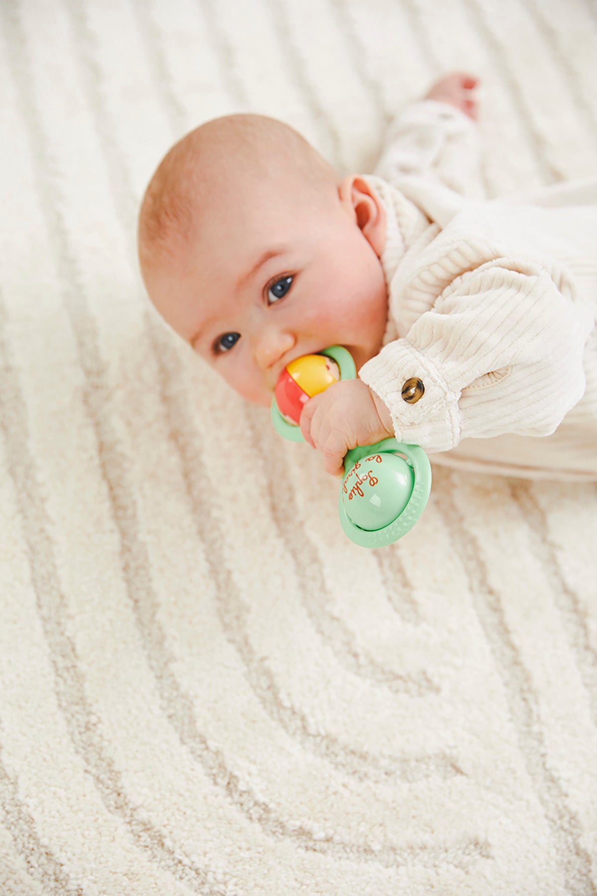Sophie la Girafe + Circle bidering + Twist rangle